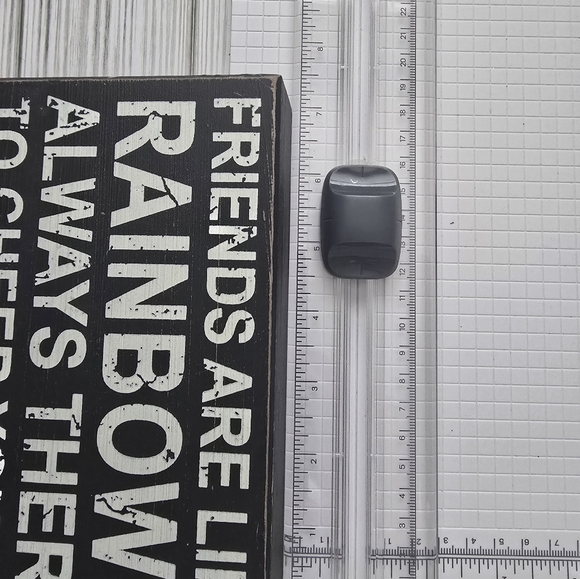 Friends Are Like Rainbows 5" x 11" Sign. Gift - Picture 3 of 6